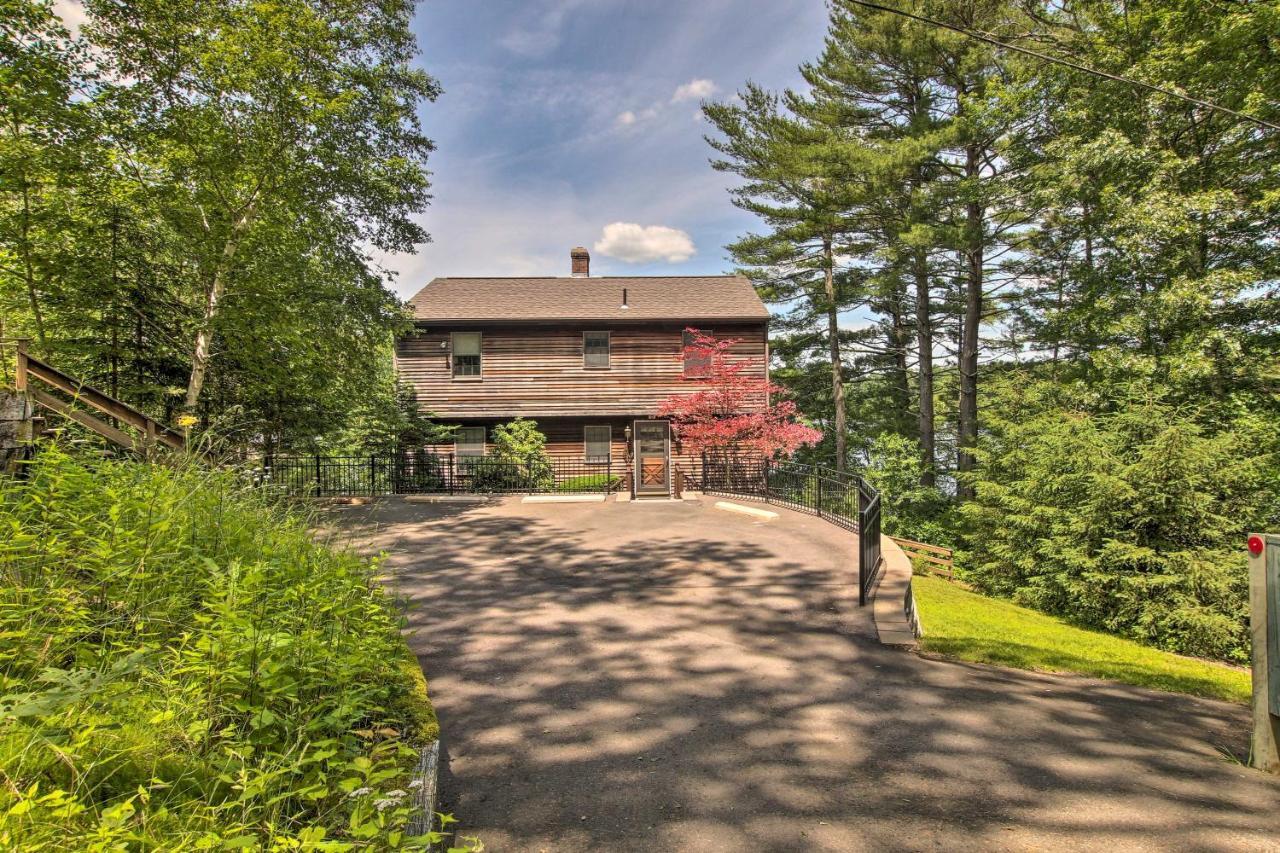 Waterfront New England House On Wickaboag Lake! West Brookfield Экстерьер фото